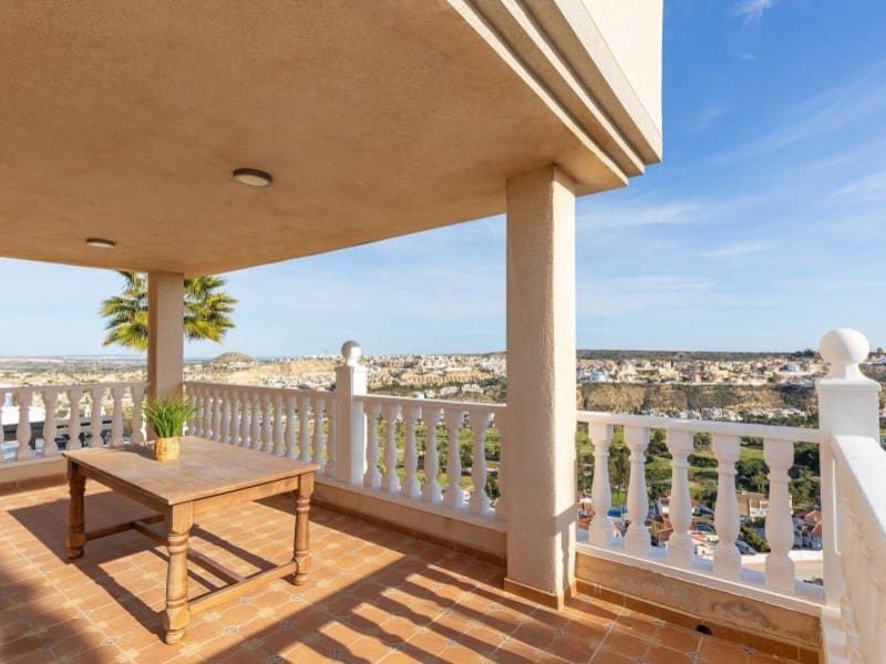 5 slaapkamer Villa te koop in La Marquesa met zwembad garage - € 449.000 (Ref: 9149446)