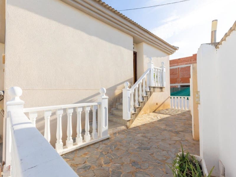 5 slaapkamer Villa te koop in La Marquesa met zwembad garage - € 449.000 (Ref: 9149446)