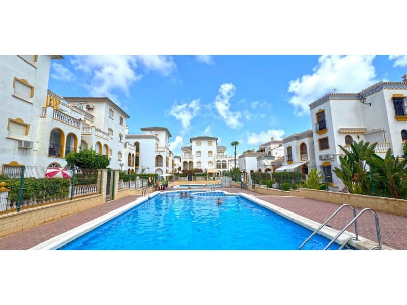 3 soverom Penthouse til salgs i La Mata med svømmebasseng - € 269 000 (Ref: 9149448)