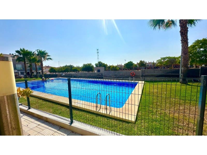2 Zimmer Haus zu verkaufen in Torrevieja mit Pool - 301.000 € (Ref: 9149450)