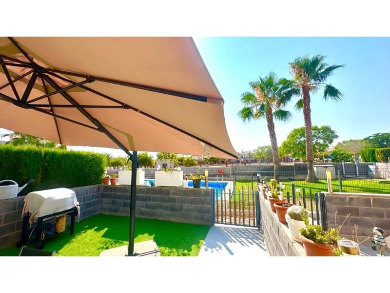 2 Zimmer Haus zu verkaufen in Torrevieja mit Pool - 301.000 € (Ref: 9149450)