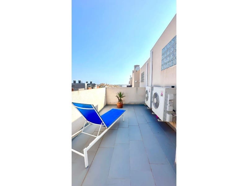 2 Zimmer Haus zu verkaufen in Torrevieja mit Pool - 301.000 € (Ref: 9149450)