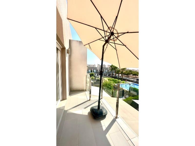 2 Zimmer Haus zu verkaufen in Torrevieja mit Pool - 301.000 € (Ref: 9149450)