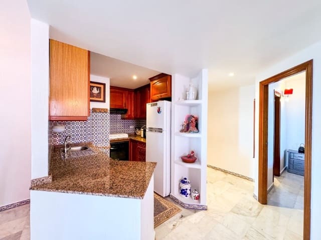 3 bedroom Apartment for sale in Playa de los Locos, Torrevieja - € 350,000 (Ref: 9149452)