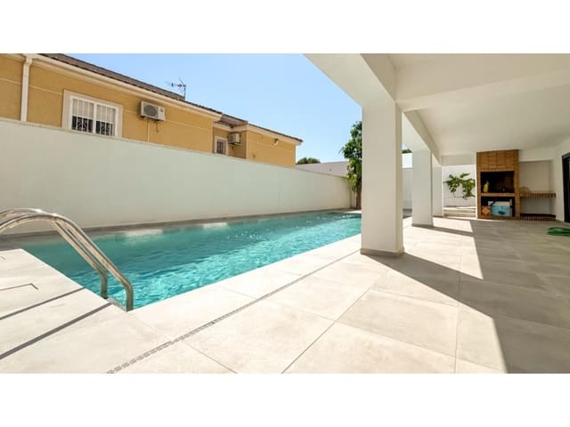 4 makuuhuone Huvila myytävänä paikassa Los Balcones - Los Altos, Torrevieja mukana uima-altaan - 995 000 € (Ref: 9149455)