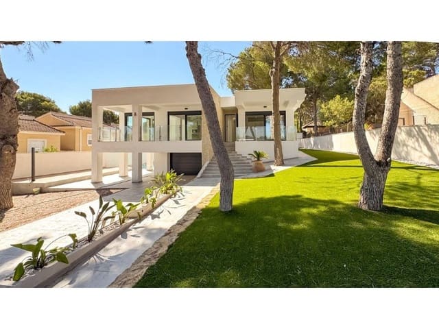 4 makuuhuone Huvila myytävänä paikassa Los Balcones - Los Altos, Torrevieja mukana uima-altaan - 995 000 € (Ref: 9149455)