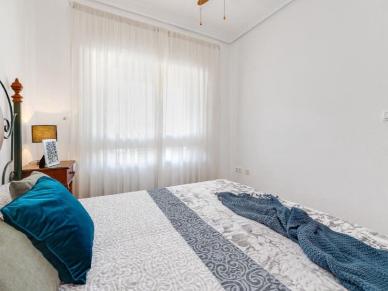 2 sovrum Takvåning till salu i Torrevieja - 219 000 € (Ref: 9149458)