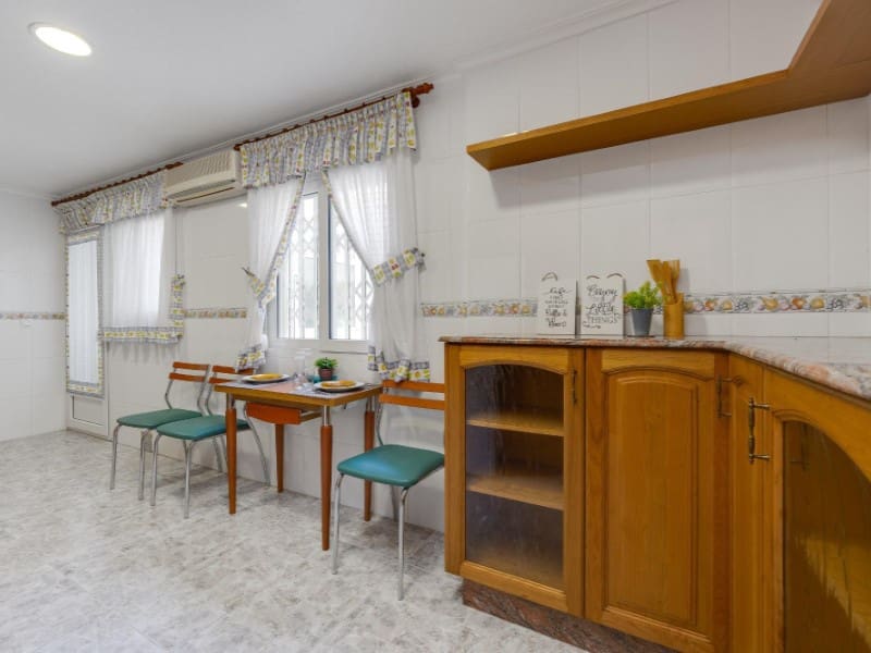 2 sovrum Takvåning till salu i Torrevieja - 219 000 € (Ref: 9149458)