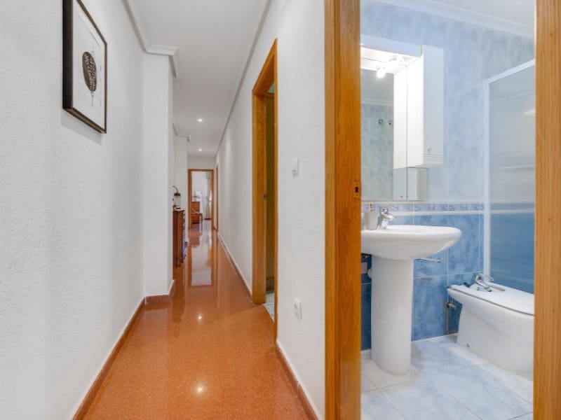 2 sovrum Takvåning till salu i Torrevieja - 219 000 € (Ref: 9149458)