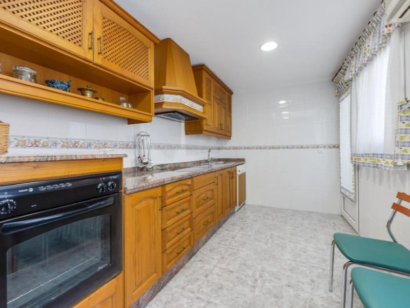 2 sovrum Takvåning till salu i Torrevieja - 219 000 € (Ref: 9149458)