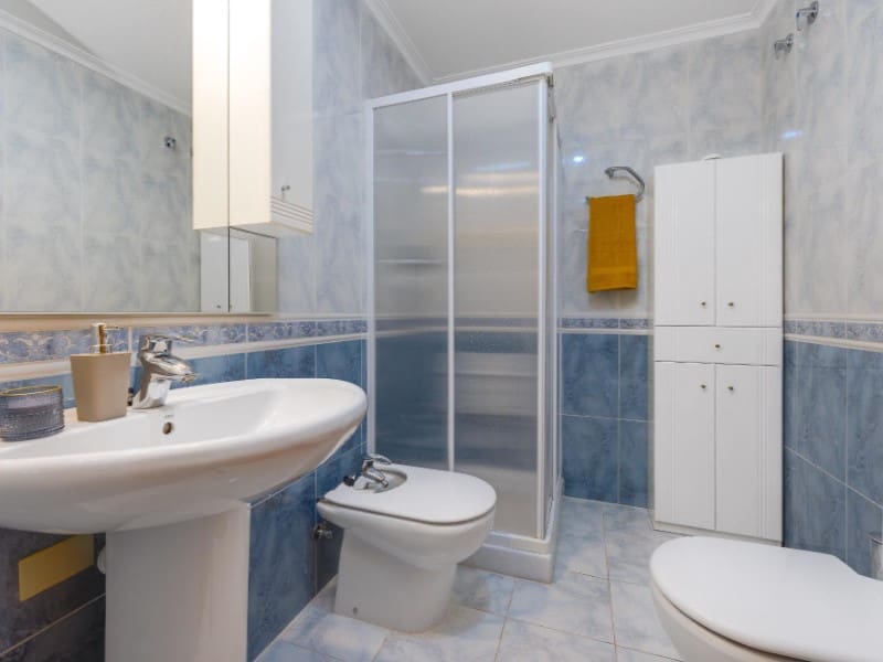 2 sovrum Takvåning till salu i Torrevieja - 219 000 € (Ref: 9149458)