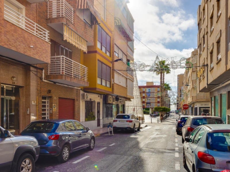 2 sovrum Takvåning till salu i Torrevieja - 219 000 € (Ref: 9149458)