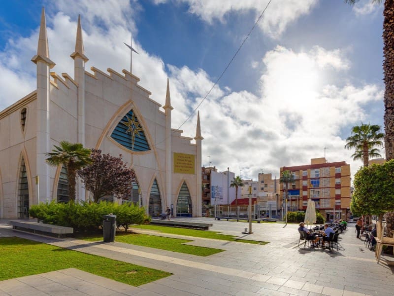 2 sovrum Takvåning till salu i Torrevieja - 219 000 € (Ref: 9149458)