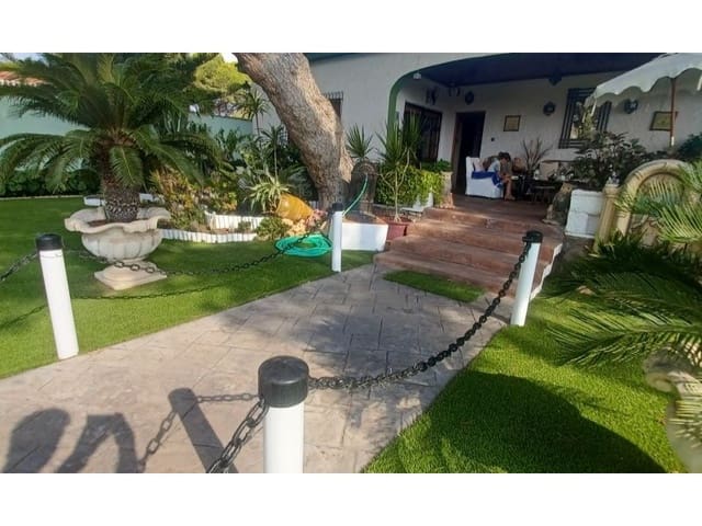 3 chambre Villa/Maison à vendre à Dehesa de Campoamor, Orihuela avec piscine garage - 950 000 € (Ref: 9149462)