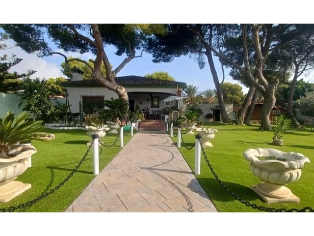 3 chambre Villa/Maison à vendre à Dehesa de Campoamor, Orihuela avec piscine garage - 950 000 € (Ref: 9149462)