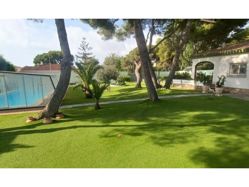 3 chambre Villa/Maison à vendre à Campoamor avec piscine garage - 950 000 € (Ref: 9149462)