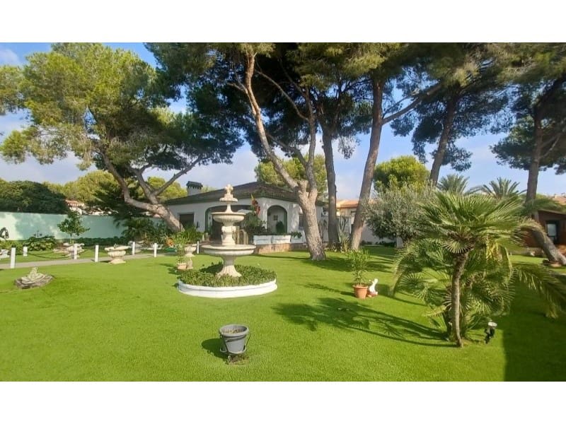 3 chambre Villa/Maison à vendre à Campoamor avec piscine garage - 950 000 € (Ref: 9149462)