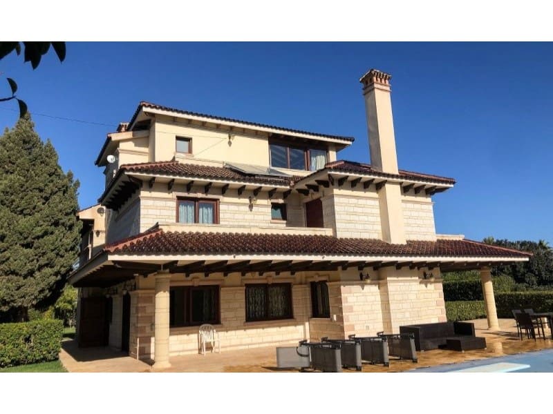 5 soverom Villa til salgs i Cabo Roig med svømmebasseng - € 1 950 000 (Ref: 9152326)