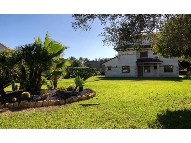 5 soverom Villa til salgs i Cabo Roig med svømmebasseng - € 1 950 000 (Ref: 9152326)