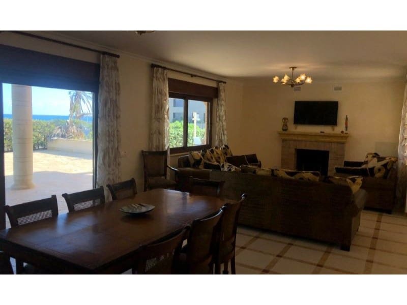 5 soverom Villa til salgs i Cabo Roig med svømmebasseng - € 1 950 000 (Ref: 9152326)