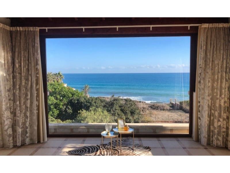 5 soverom Villa til salgs i Cabo Roig med svømmebasseng - € 1 950 000 (Ref: 9152326)