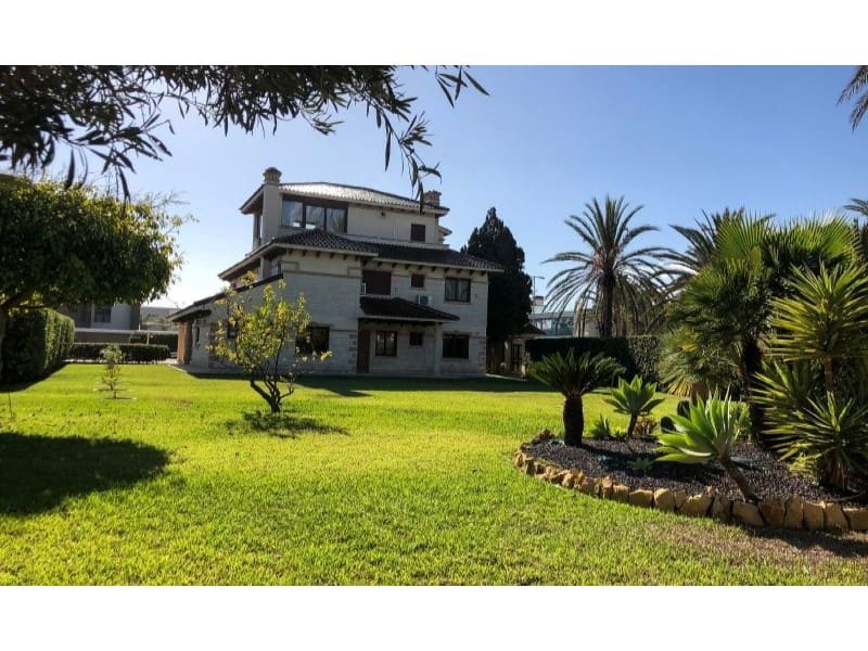 5 soverom Villa til salgs i Cabo Roig med svømmebasseng - € 1 950 000 (Ref: 9152326)