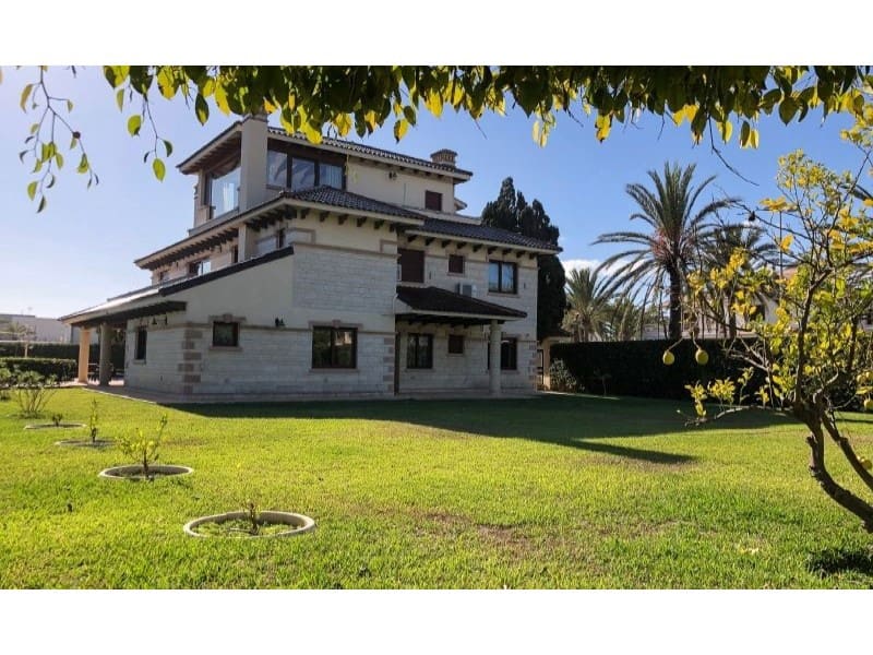 5 soverom Villa til salgs i Cabo Roig med svømmebasseng - € 1 950 000 (Ref: 9152326)