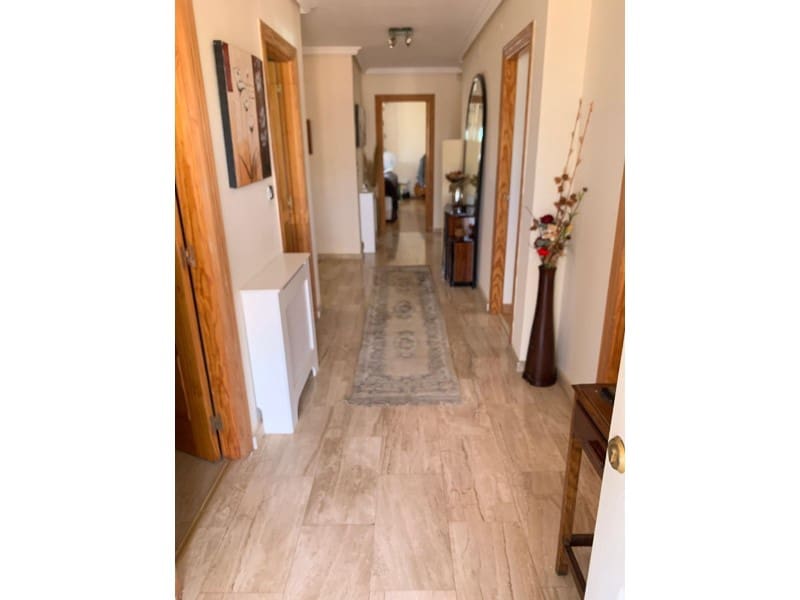6 soveværelse Villa til salg i Torrevieja med swimmingpool - € 598.000 (Ref: 9152334)