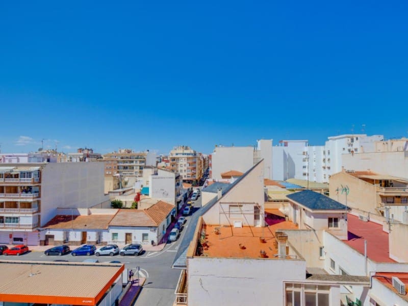 2 bedroom Penthouse for sale in Torrevieja - € 145,969 (Ref: 9152345)