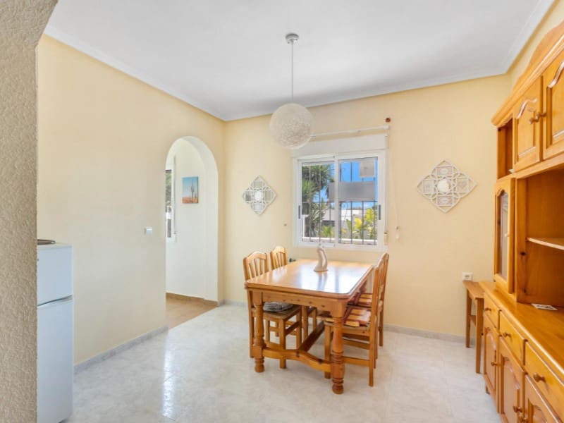 5 slaapkamer Villa te koop in San Fulgencio met zwembad garage - € 490.000 (Ref: 9159923)