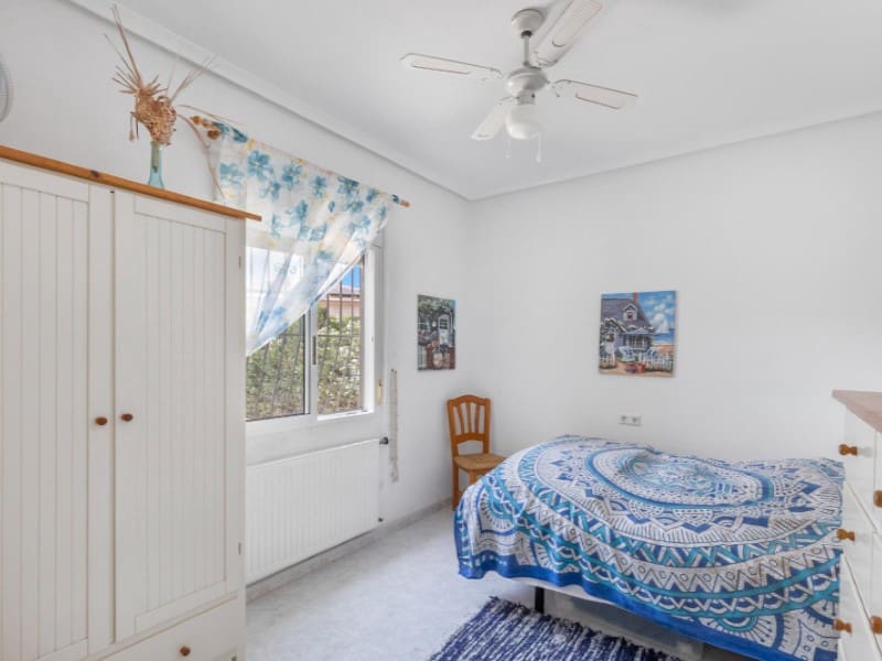 5 slaapkamer Villa te koop in San Fulgencio met zwembad garage - € 490.000 (Ref: 9159923)