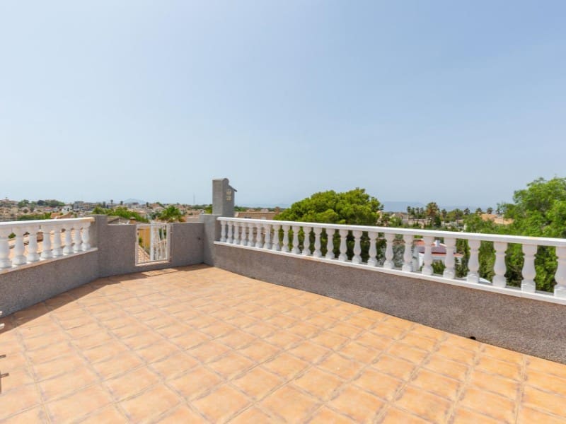 5 slaapkamer Villa te koop in San Fulgencio met zwembad garage - € 490.000 (Ref: 9159923)