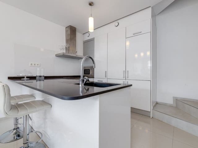 Casa de 3 habitaciones en Parque Acuático - Sector 25, Torrevieja en venta - 340.000 € (Ref: 9166100)