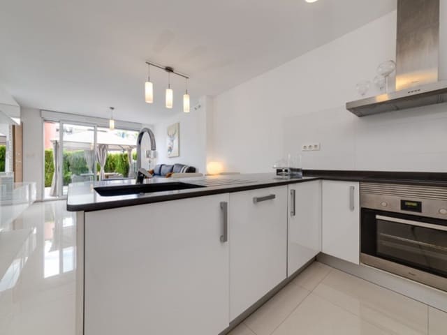 Casa de 3 habitaciones en Parque Acuático - Sector 25, Torrevieja en venta - 340.000 € (Ref: 9166100)