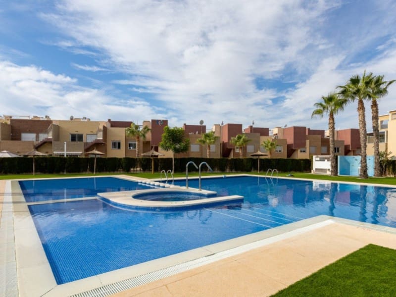 3 sypialnia Dom na sprzedaż w Torrevieja - 340 000 € (Ref: 9166100)
