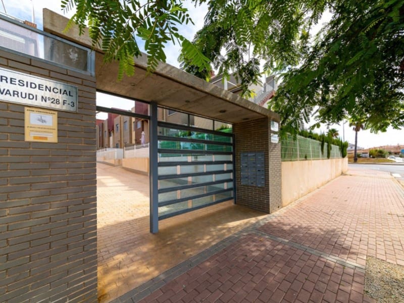 3 sypialnia Dom na sprzedaż w Torrevieja - 340 000 € (Ref: 9166100)