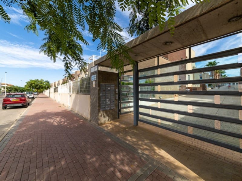 3 sypialnia Dom na sprzedaż w Torrevieja - 340 000 € (Ref: 9166100)