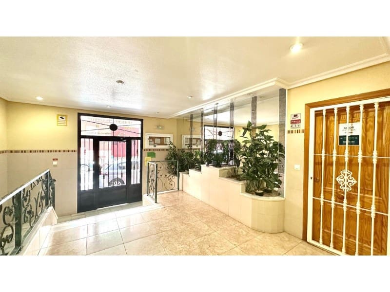 2 soveværelse Lejlighed til salg i Torrevieja - € 164.900 (Ref: 9166104)