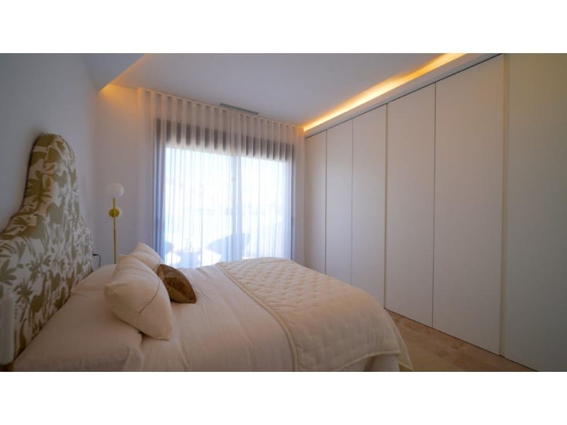 3 soveværelse Villa til salg i Orihuela Costa med swimmingpool - € 509.000 (Ref: 9169874)