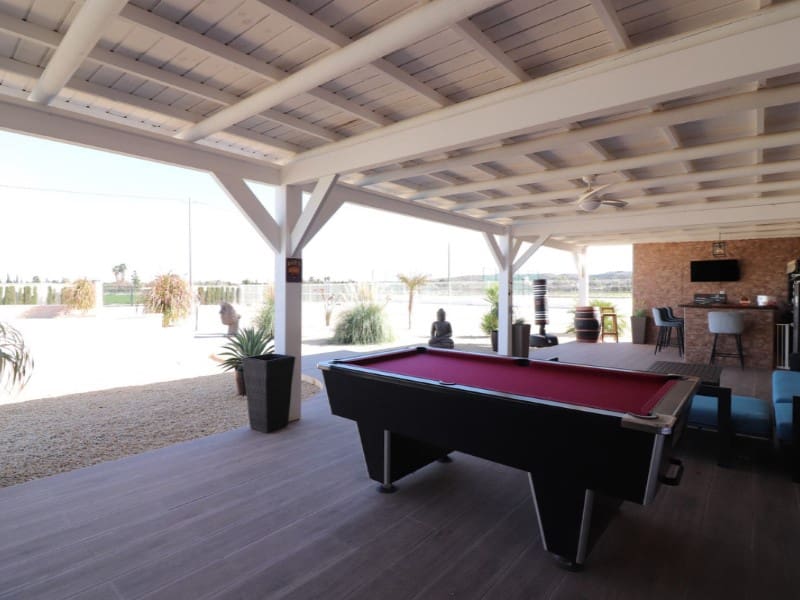 3 bedroom Villa for sale in Rojales with pool garage - € 850,000 (Ref: 9194072)