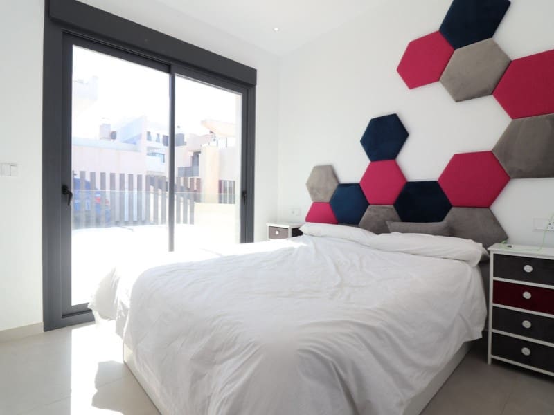 3 sovrum Villa till salu i Ciudad Quesada med pool garage - 537 500 € (Ref: 9194073)