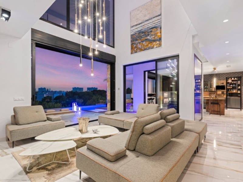 4 soveværelse Villa til salg i San Miguel de Salinas med swimmingpool garage - € 2.888.000 (Ref: 9194074)