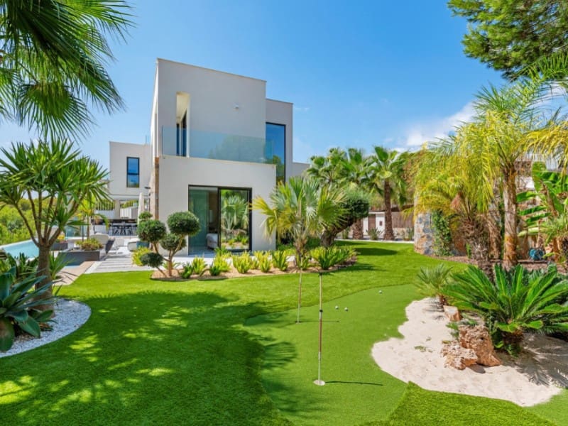 4 soveværelse Villa til salg i San Miguel de Salinas med swimmingpool garage - € 2.888.000 (Ref: 9194074)