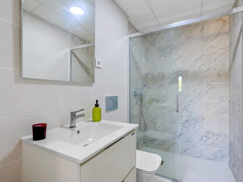 2 bedroom Apartment for sale in Punta Prima with garage - € 369,000 (Ref: 9194078)