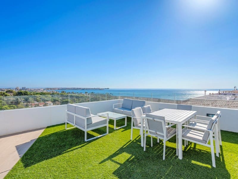 2 bedroom Apartment for sale in Punta Prima with garage - € 369,000 (Ref: 9194078)