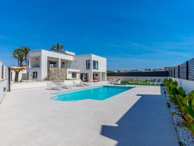 5 soveværelse Villa til salg i La Veleta, Torrevieja med garage - € 1.649.000 (Ref: 9194079)