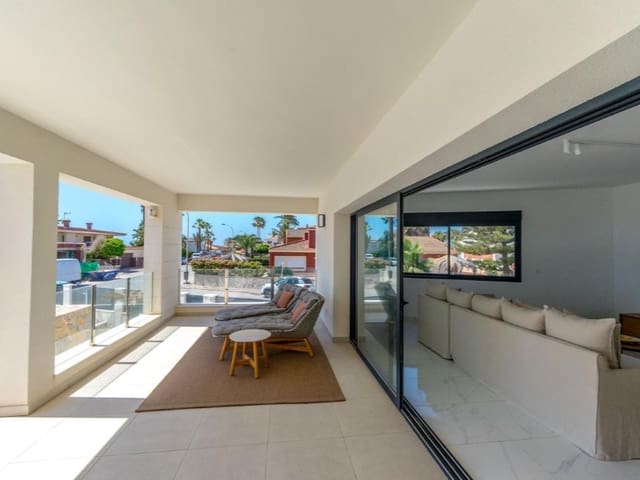 5 soveværelse Villa til salg i La Veleta, Torrevieja med garage - € 1.649.000 (Ref: 9194079)