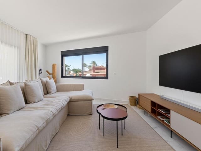 5 soveværelse Villa til salg i La Veleta, Torrevieja med garage - € 1.649.000 (Ref: 9194079)