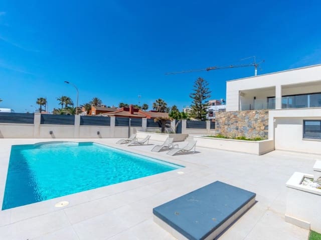 5 soveværelse Villa til salg i La Veleta, Torrevieja med garage - € 1.649.000 (Ref: 9194079)