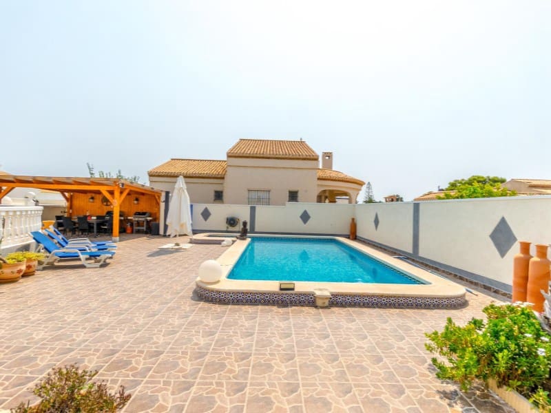 4 soverom Villa til salgs i Playa Flamenca med svømmebasseng - € 599 000 (Ref: 9196192)